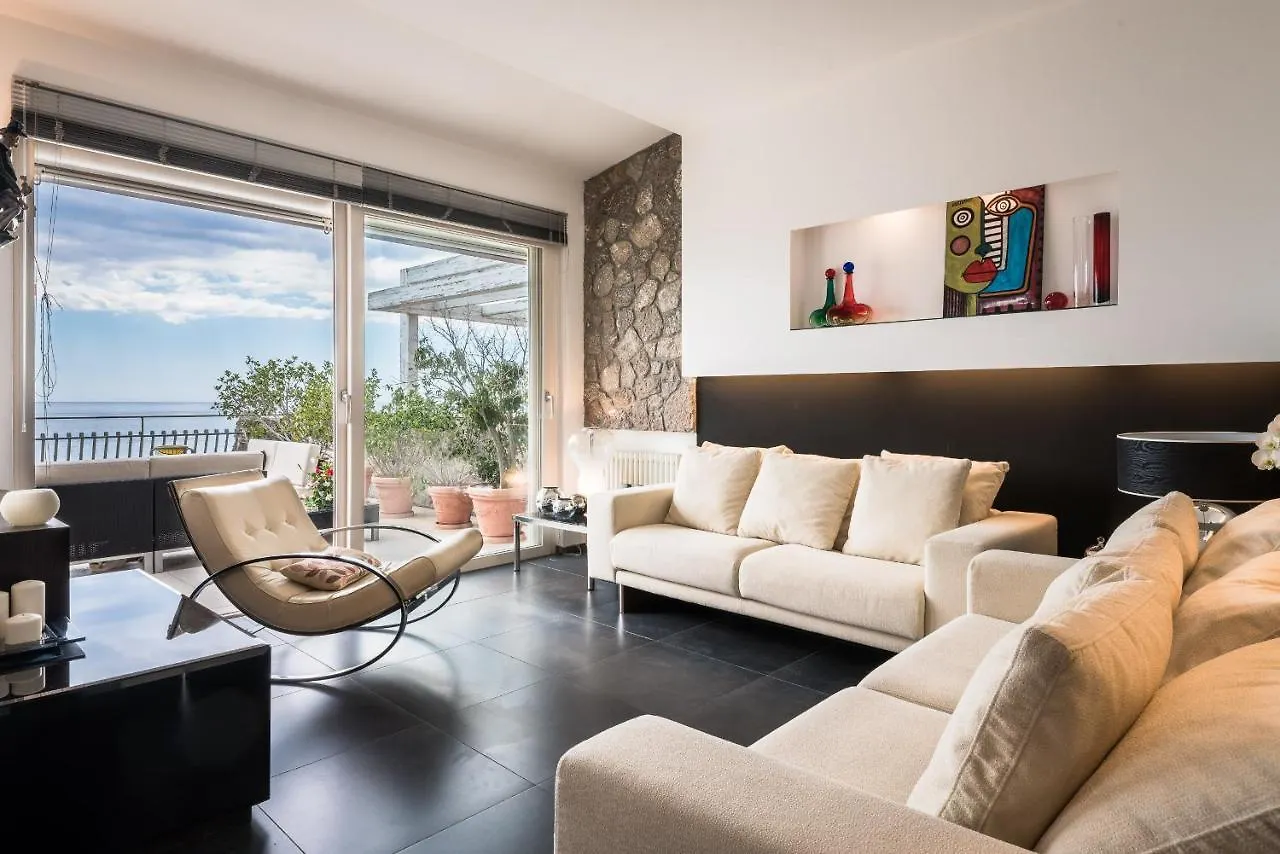 202 Luxury Terrace View Apartment Taormina