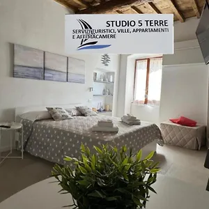 Casamare Apartment Riomaggiore